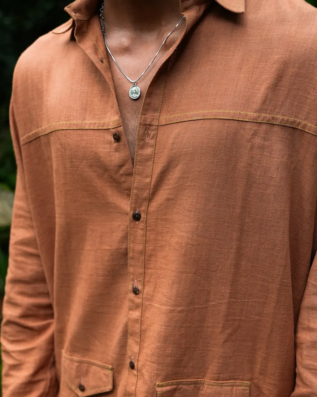 Cortado -Coffee-Dyed Linen Utility Shirt - Image 3